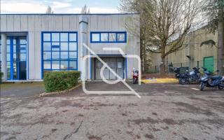 Entrepôt à louer à Pontault-Combault - 980 m²