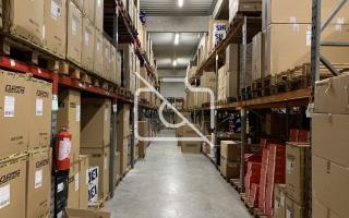 Entrepôt à louer à Pontault-Combault - 980 m²