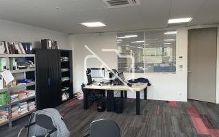 Entrepôt à louer à Valenton - 342 m²