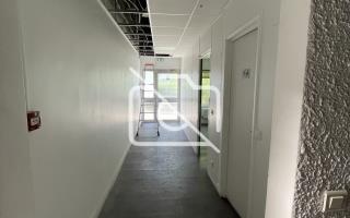 Entrepôt à louer à Trappes - 630 m²