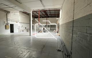 Entrepôt à louer à Trappes - 630 m²