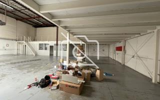 Entrepôt à louer à Trappes - 630 m²