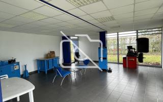 Entrepôt à louer à Houdan - 827 m²