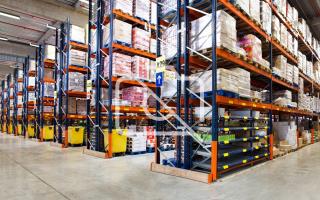 Entrepôt à louer à Neauphle-le-Château - 400 m²