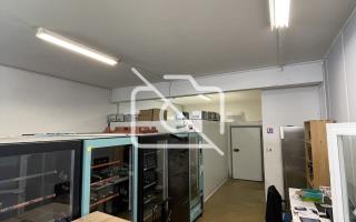 Entrepôt à louer à Trappes - 314 m²