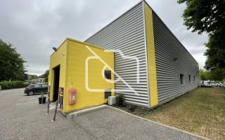 Entrepôt à louer à Trappes - 1 450 m²