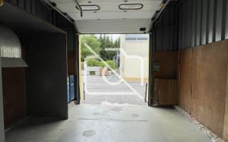 Entrepôt à louer à Trappes - 1 450 m²