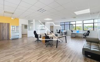 Entrepôt à vendre à Méré - 1 014 m²