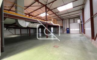 Entrepôt à vendre à Saint-Germain-de-la-Grange - 1 950 m²