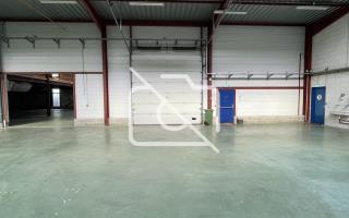 Entrepôt à vendre à Saint-Germain-de-la-Grange - 1 950 m²