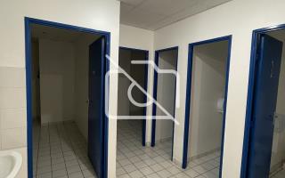 Entrepôt à vendre à Saint-Germain-de-la-Grange - 1 950 m²