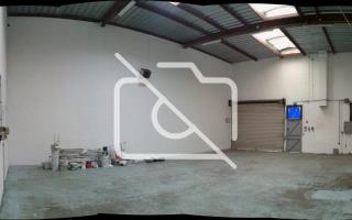 Entrepôt à louer à Buc - 316 m²