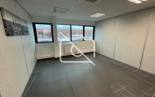 Entrepôt à louer à Le Pin - 545 m²