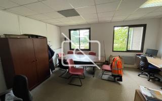 Entrepôt à louer à Voisins-le-Bretonneux - 265 m²