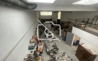 Entrepôt à louer à Voisins-le-Bretonneux - 265 m²
