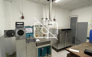 Entrepôt à louer à Voisins-le-Bretonneux - 265 m²