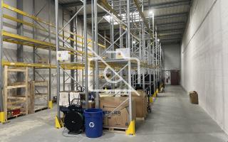 Entrepôt à louer à Le Pin - 365 m²