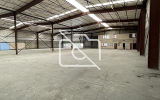 Entrepôt à vendre à Plaisir - 1 664 m²