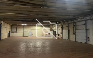 Entrepôt à vendre à Savigny-le-Temple - 4 261 m²