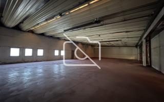 Entrepôt à vendre à Savigny-le-Temple - 4 261 m²