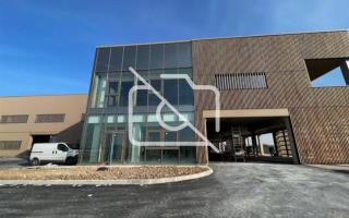 Entrepôt à vendre à Tremblay-en-France - 6 200 m²