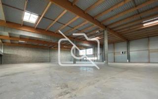 Entrepôt à vendre à Tremblay-en-France - 6 200 m²
