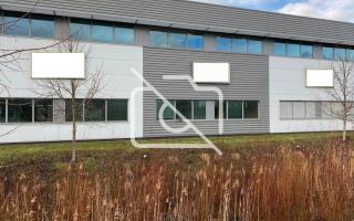 Entrepôt à vendre à Tigery - 232 m²