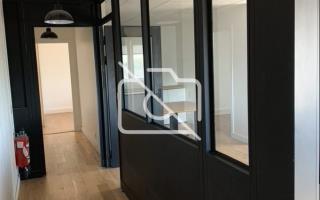 Entrepôt à vendre à Champigny-sur-Marne - 931 m²