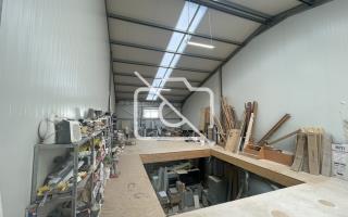 Entrepôt à vendre à Brie-Comte-Robert - 240 m²