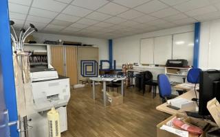 Entrepôt à vendre à Trappes - 785 m²