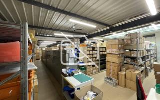 Entrepôt à vendre à Voisins-le-Bretonneux - 1 850 m²