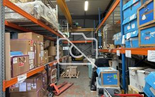 Entrepôt à vendre à Voisins-le-Bretonneux - 1 850 m²