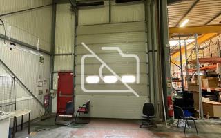 Entrepôt à vendre à Voisins-le-Bretonneux - 1 850 m²