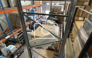 Entrepôt à vendre à Voisins-le-Bretonneux - 1 850 m²