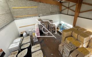 Entrepôt à vendre à Pontault-Combault - 375 m²