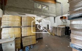 Entrepôt à vendre à Pontault-Combault - 375 m²