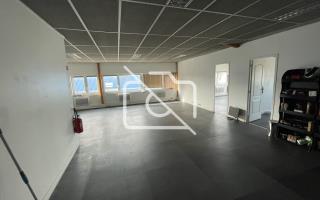Entrepôt à vendre à Pontault-Combault - 1 657 m²
