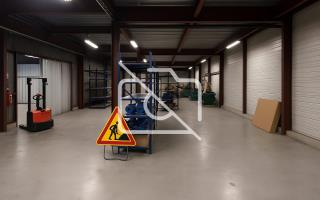 Entrepôt à vendre à Saint-Mard - 920 m²