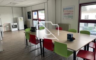 Entrepôt à vendre à Saint-Mard - 920 m²