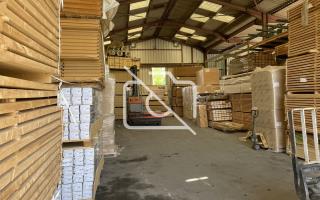 Entrepôt à louer à Esbly - 800 m²