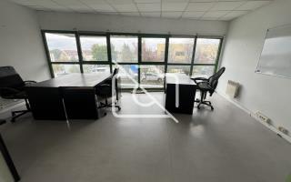 Entrepôt à vendre à Linas - 1 668 m²