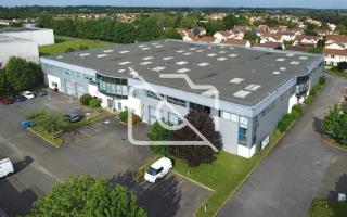 Entrepôt à louer à Magny-les-Hameaux - 1 248 m²