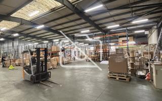 Entrepôt à louer à Trappes - 3 120 m²