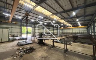 Entrepôt à louer à Trappes - 3 120 m²