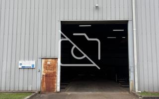 Entrepôt à louer à Trappes - 3 120 m²