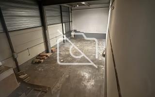 Entrepôt à louer à Bois-d Arcy - 341 m²