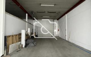 Entrepôt à louer à Buc - 592 m²