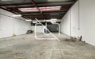 Entrepôt à louer à Buc - 592 m²