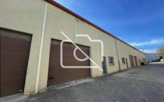 Entrepôt à louer à Stains - 180 m²