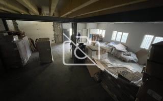 Entrepôt à louer à Stains - 180 m²